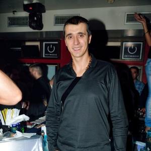 Marko Bulat zvezda humanitarnog ponedeljka u klubu Mr Stefan Braun