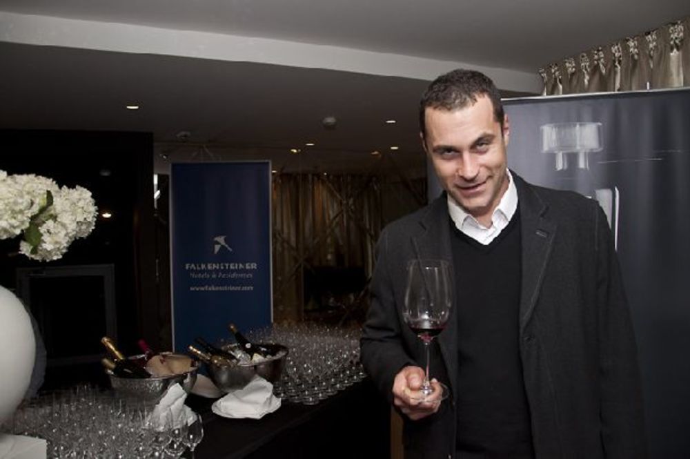 U organizaciji sajta vino.rs, u hotelu Falkonsteiner birana su najbolja vina Srbije u tekućoj godini. Prvi put na ovaj način, sva najbolja vina Srbije ocenjivao je veliki međunarodni žiri sastavljen od vinskih eksperata koji i inače ocenjuju vina na najvećim s