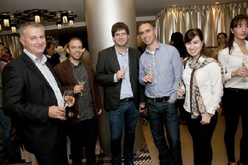 U organizaciji sajta vino.rs, u hotelu Falkonsteiner birana su najbolja vina Srbije u tekućoj godini. Prvi put na ovaj način, sva najbolja vina Srbije ocenjivao je veliki međunarodni žiri sastavljen od vinskih eksperata koji i inače ocenjuju vina na najvećim s