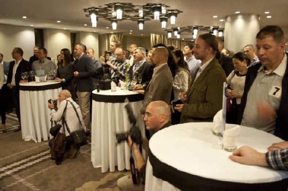 U organizaciji sajta vino.rs, u hotelu Falkonsteiner birana su najbolja vina Srbije u tekućoj godini. Prvi put na ovaj način, sva najbolja vina Srbije ocenjivao je veliki međunarodni žiri sastavljen od vinskih eksperata koji i inače ocenjuju vina na najvećim s