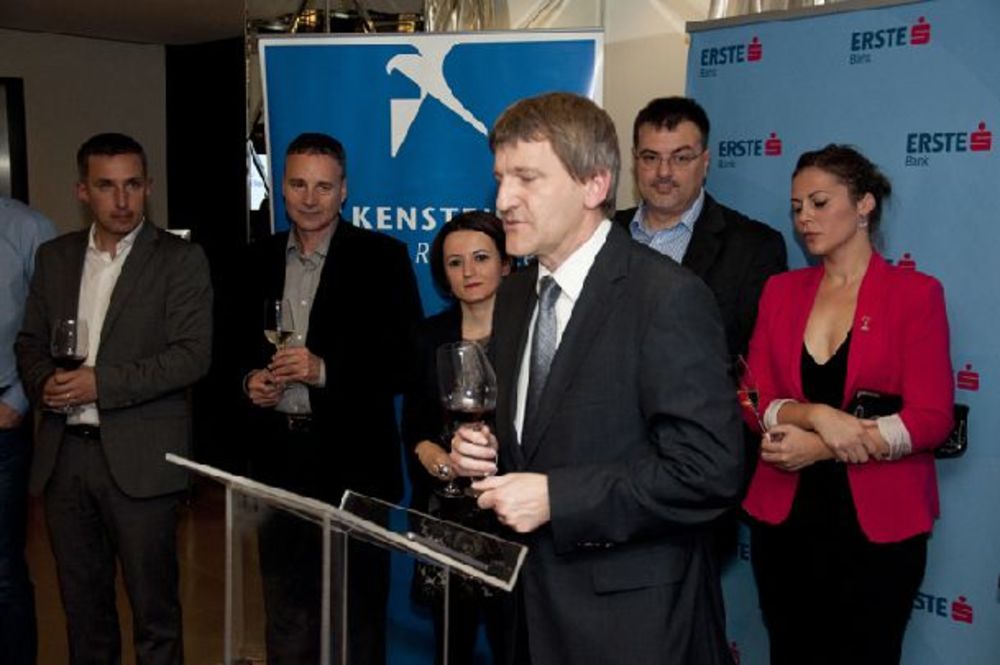 U organizaciji sajta vino.rs, u hotelu Falkonsteiner birana su najbolja vina Srbije u tekućoj godini. Prvi put na ovaj način, sva najbolja vina Srbije ocenjivao je veliki međunarodni žiri sastavljen od vinskih eksperata koji i inače ocenjuju vina na najvećim s