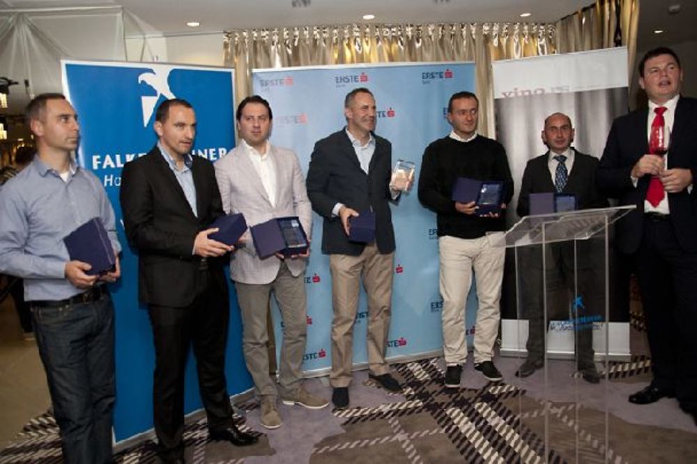 U organizaciji sajta vino.rs, u hotelu Falkonsteiner birana su najbolja vina Srbije u tekućoj godini. Prvi put na ovaj način, sva najbolja vina Srbije ocenjivao je veliki međunarodni žiri sastavljen od vinskih eksperata koji i inače ocenjuju vina na najvećim s