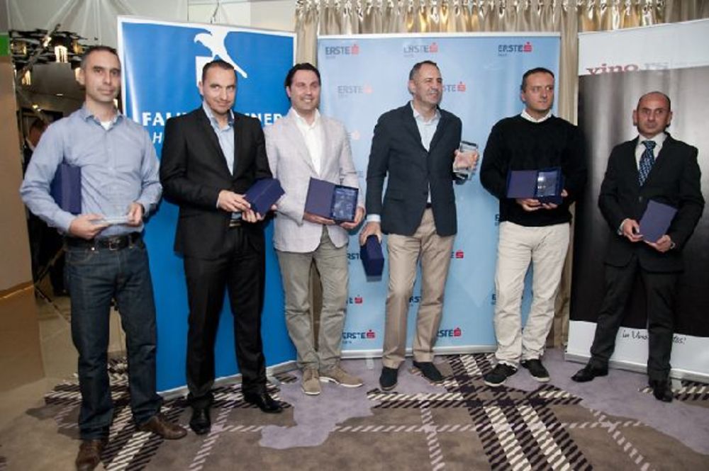 U organizaciji sajta vino.rs, u hotelu Falkonsteiner birana su najbolja vina Srbije u tekućoj godini. Prvi put na ovaj način, sva najbolja vina Srbije ocenjivao je veliki međunarodni žiri sastavljen od vinskih eksperata koji i inače ocenjuju vina na najvećim s