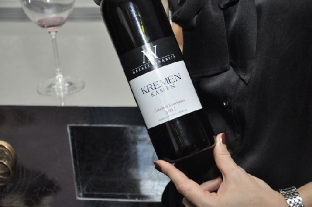 U organizaciji sajta vino.rs, u hotelu Falkonsteiner birana su najbolja vina Srbije u tekućoj godini. Prvi put na ovaj način, sva najbolja vina Srbije ocenjivao je veliki međunarodni žiri sastavljen od vinskih eksperata koji i inače ocenjuju vina na najvećim s