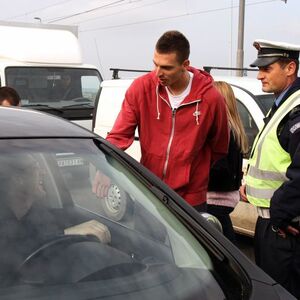 Emir Bekrić u kampanji Kada voziš, parkiraj telefon!