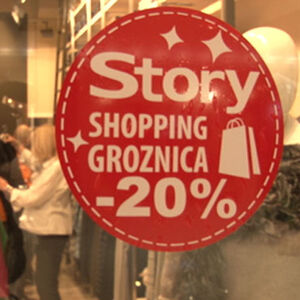 Druženje s poznatima na Story shopping groznici (VIDEO)