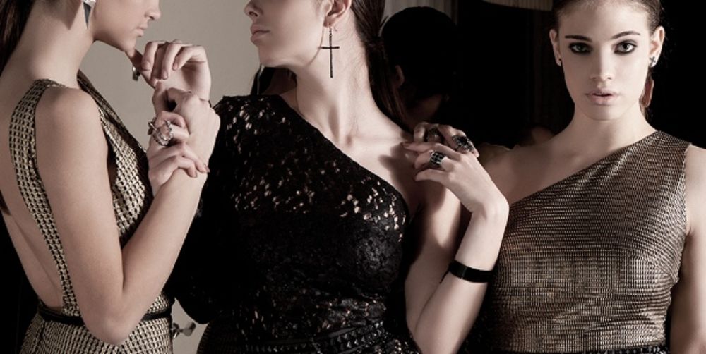 Modna kreatorka i sestra pevačice Nataše, Kristina Bekvalac i zvanično je predstavila novogodišnju kolekciju pod nazivom Believe. Modeli će od nedelje, 15. decembra biti izloženi u modnom studiju Dressing.