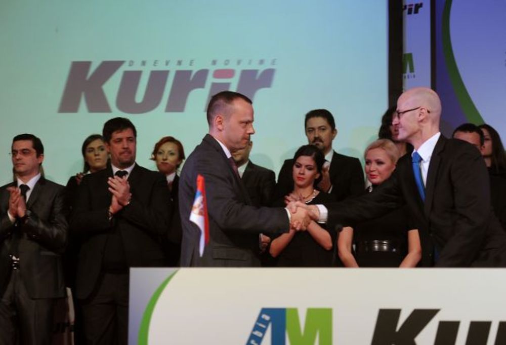 Kompanije Kurir Info i Adria Media Serbia potpisale su danas ugovor po kome Kurir Info preuzima vlasništvo nad kompanijom Adria Media Serbia