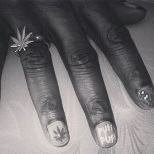 Pogledajte kako je Snoop Dogg nalakirao nokte