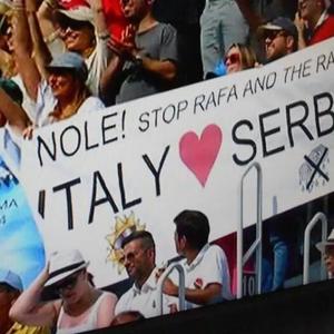 Italijani podržali Novaka Đokovića: Zaustavi Rafu i kišu!