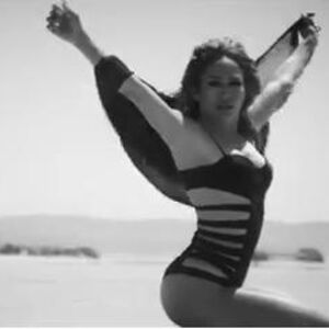 Dženifer Lopez: Seksi u novom spotu za pesmu First Love (VIDEO)