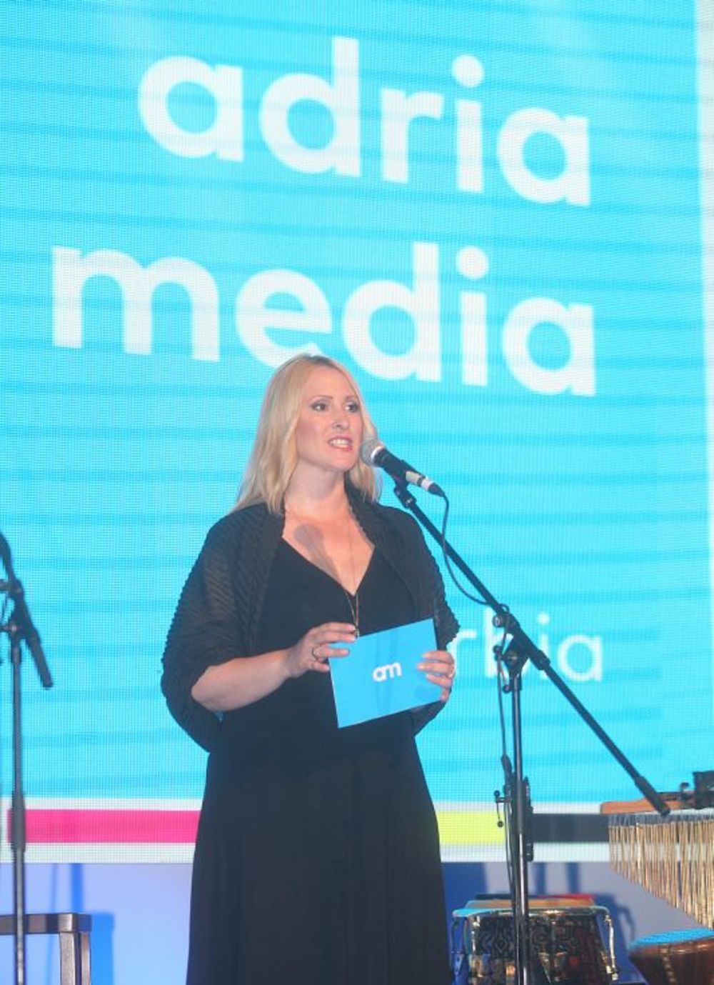 Kompanija Adria Media Serbia proslavila je korporativni dan zvaničnim koktelom koji je održan u Hotelu Jugoslavija. Na ovom događaju ustanovljena je AMS godišnja nagrada.