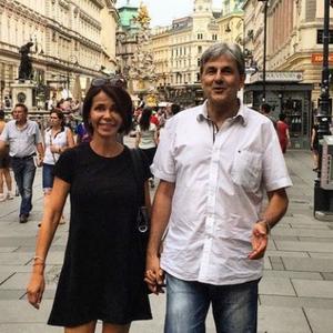 Kao zaljubljeni tinejdžeri: Jelena Bačić uživa sa suprugom u Beču