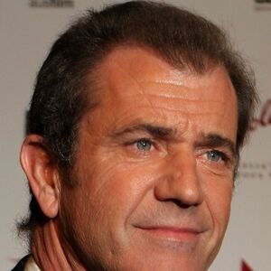 Mel Gibson otkrio: Nova devojka je 35 godina mlađa od mene (FOTO)