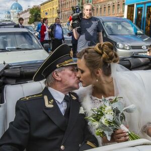 Svadba koja je šokirala svet: Neobični mladenci podelili javnost! (FOTO)