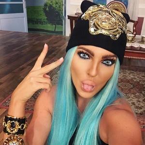 Jelena Karleuša: Mamine male kopije! (FOTO)