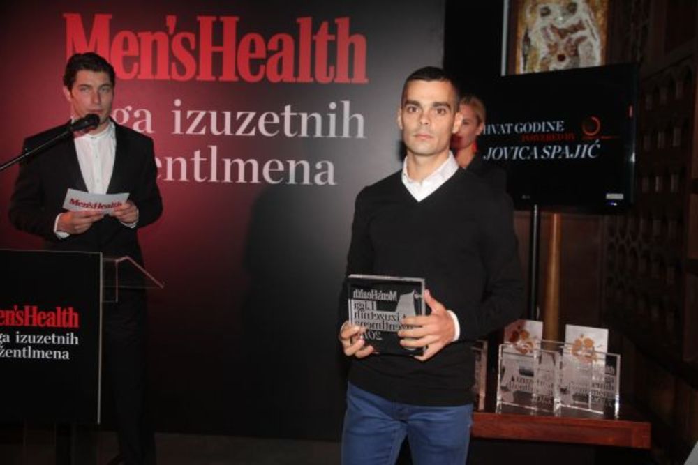 U organizaciji magazina Men's Health održana je manifestacija Liga izuzetnih džentlmena, u okviru koje su dodeljene nagrade istaknutim pojedincima za dostignuća u 2015. godini.