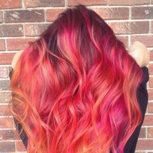 Novi trend za najhrabrije dame: Kosa u bojama zalaska sunca (FOTO)