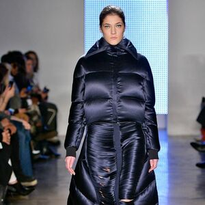 Potpuno neodoljiva: Ova jakna je pravi modni favorit za zimu!