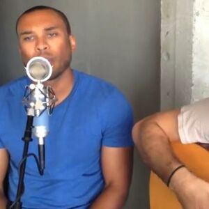 Amerikanac oduševio domaću javnost: Poslušajte kako peva neke od naših najvećih hitova! (VIDEO)