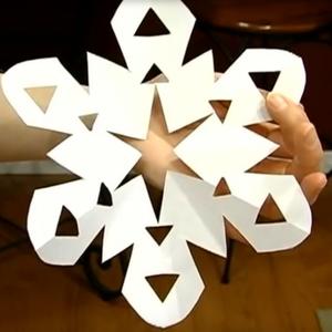 Kako da sami napravite najmodernije papirne pahulje (FOTO + VIDEO)