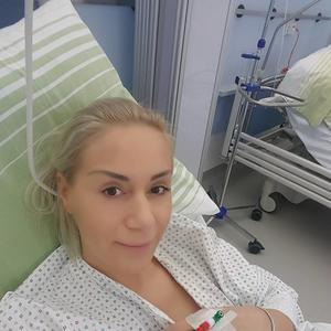 Selma Bajrami čestitala praznike iz bolničke postelje