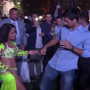 Nikoga nije ostavio ravnodušnim: Novak Đoković kao pravi majstor trbušnog plesa (VIDEO)