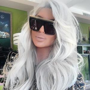 Pletenice u do sada neviđenom izdanju: Jelena Karleuša predstavila frizuru koju ćete obožavati (FOTO)