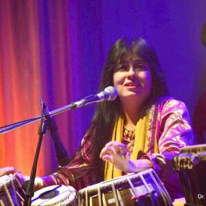 Indijski perkusionisti nastupaju u Madlenianumu