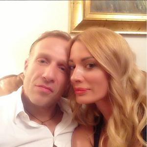 Sarkastični voditelj: Milan Kalinić uputio neobičan kompliment svojoj supruzi... (FOTO)