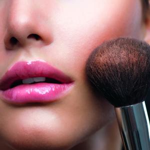 Savršeni spoj glamura i urbanosti: Jesenji make-up trendovi nam donose novine koje ćemo obožavati (VIDEO)