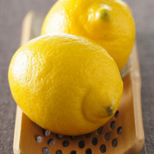 Ne bacajte limunovu koru: Postoji čak 7 fantastičnih načina da je upotrebite!