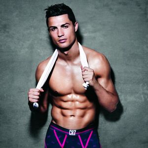 Kristijano Ronaldo: Ljubav se rodila na Ibici
