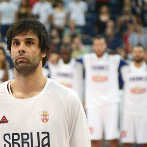 Daleko od tima: Srpski košarkaši večeras igraju za zlato, a Teodosić im je poslao emotivnu poruku