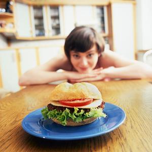 Gojite se iako jedete malo? Obavezno proverite zdravlje ovog organa!