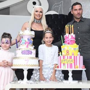 Kočije od stotinu balona, torte na 3 sprata i kiša od komfeta: Divna Karleuša otkrila SVE detalje sa rođendanskog slavlja Atine i Nike (FOTO)