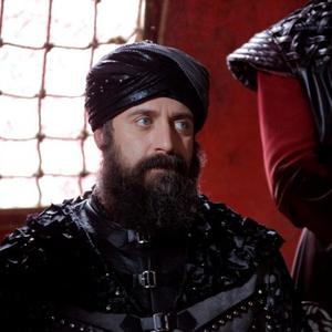 Glumac koji je ukrao srce milionima žena: Ovako danas izgleda Sulejman Veličanstveni! (FOTO)