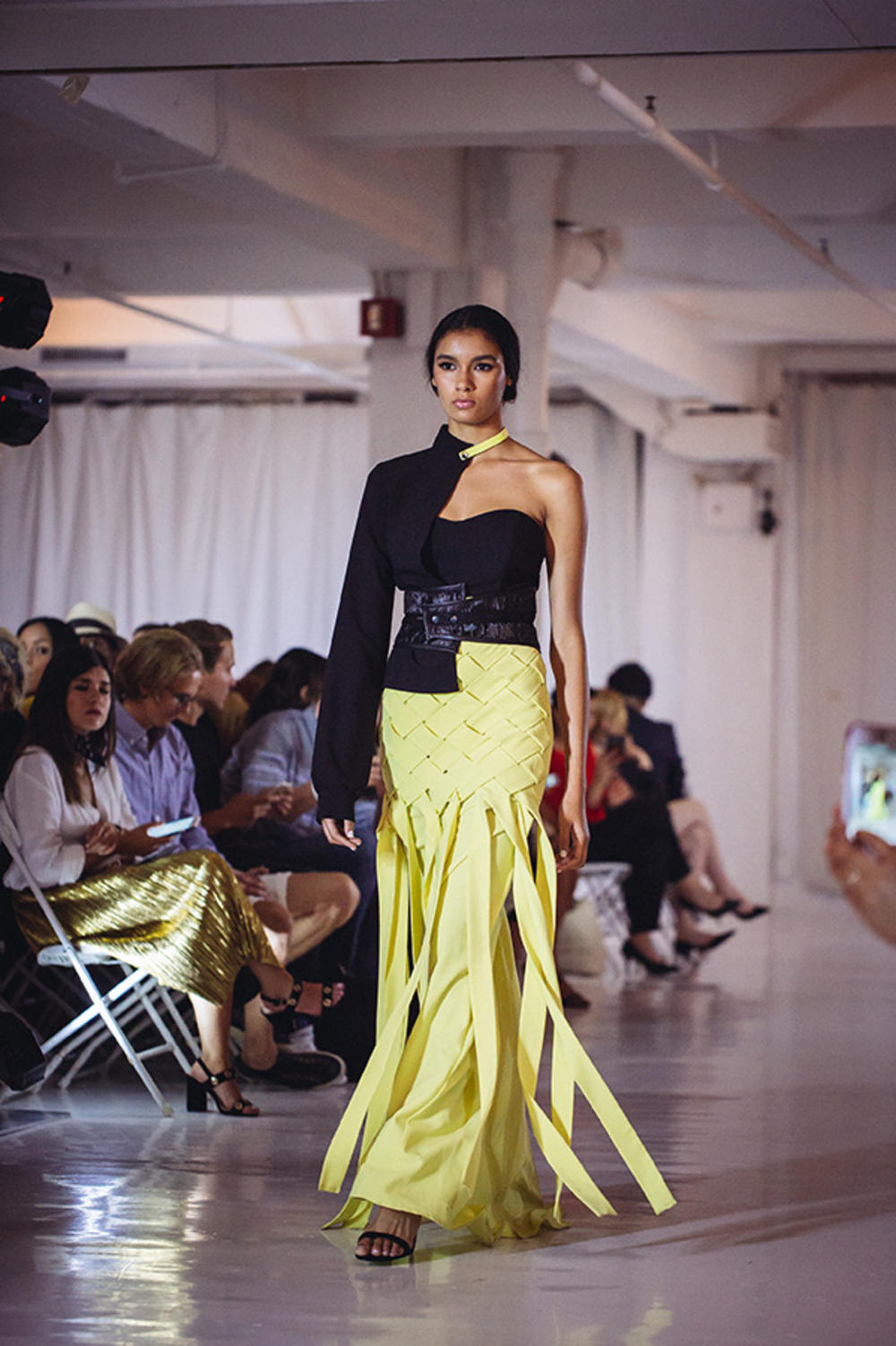 Modna dizajnerka Marina Mićanović oduševila je revijom koju je održala 13. septembra na čuvenoj njujorškoj nedelji mode!