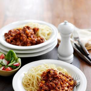 OSETITE DUH ITALIJE U VAŠEM DOMU: Ovo najukusnije špagete BOLONJEZE!