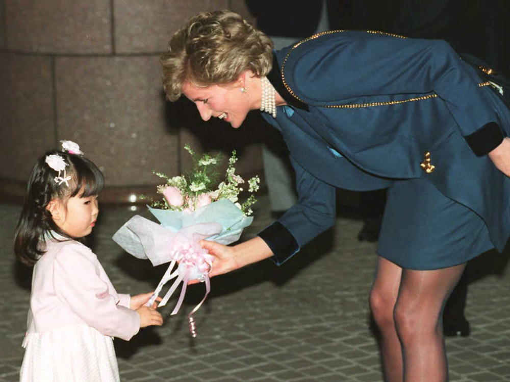 <p>Te 1991. godine, princeza Dajana ne samo što je postavila novi trend nego je frizurom izazvala pravo medijsko ludilo.</p>