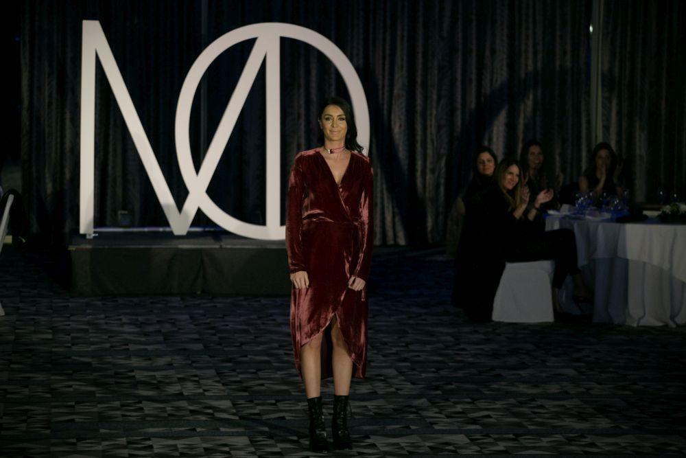 Sinoć je u hotelu Metropol Palace, za modnu publiku i medije, modna dizajnerka Milica Opačić predstavila svoju kolekciju za tekuću sezonu jesen-zima 2016/17, koju je simbolično nazvala ‘’Dark Romance’’.