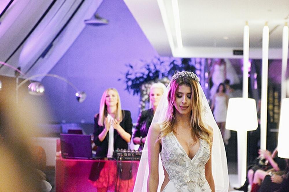 Najveći beogradski sajam venčanja Belgrade Wedding Show se, po sedmi put, održava 3. i 4. decembra u luksuznom hotelu Crowne Plaza u organizaciji magazina "Reci da".