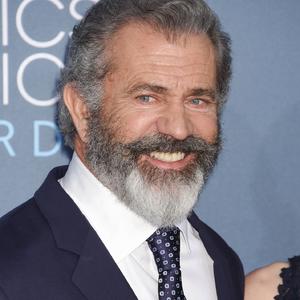 Godine su ga dosta izmenile, ali je osmeh ostao isti: Mel Gibson proslavio 61. rođendan (FOTO)