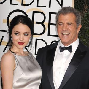 Postao tata DEVETI put: Mel Gibson i njegova 35 godina mlađa devojka dobili prinovu!