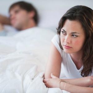 Dame, obratite pažnju na ovih 5 znakova: Evo kako da saznate da li vaš partner ima EMOCIONALNU AFERU!