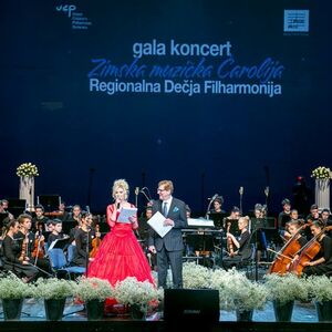 Ana Sofrenović i Jelena Gavrilović kao Diznijeve junakinje na gala koncertu Regionalne dečje filharmonije "Zimska muzička čarolija"