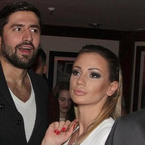 Stavili tačku na priče o razvodu: Ana Kokić i Nikola Rađen imaju poseban povod za sreću (FOTO)