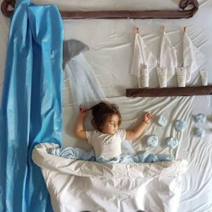 Ceo svet oduševljen kreativnošću naše sugrađanke: Dok mali Marko spava, mama za njega stvara najčudesniju bajku (FOTO)