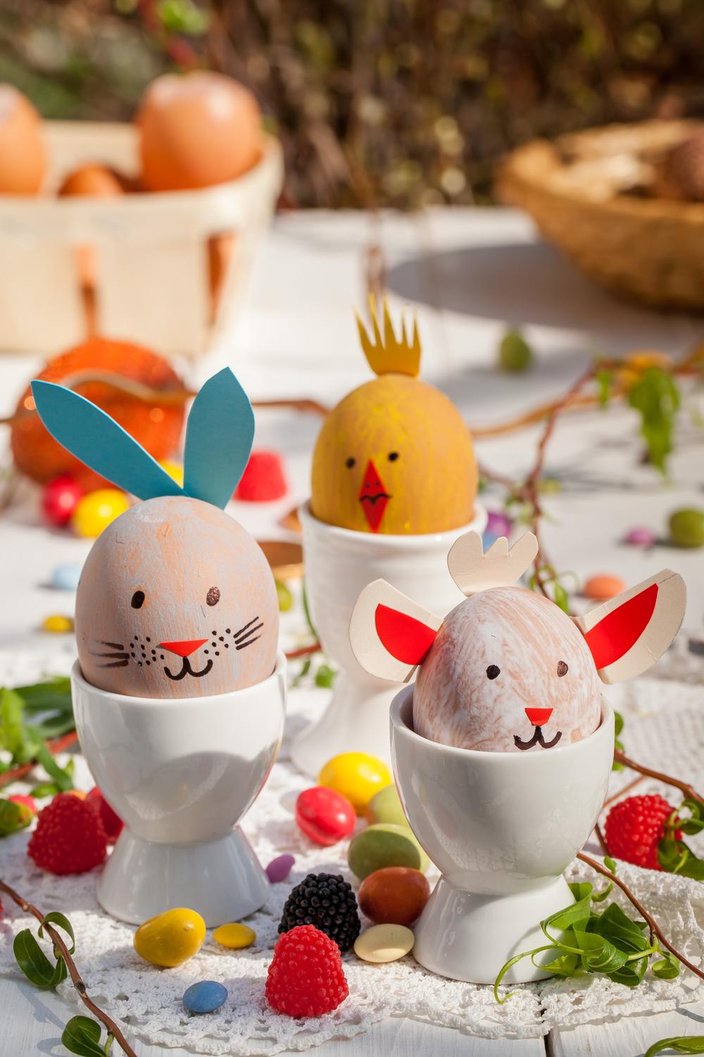 Ukoliko još uvek niste odlučili na koji način da oslikate jaja ove godine, evo nekoliko ideja.