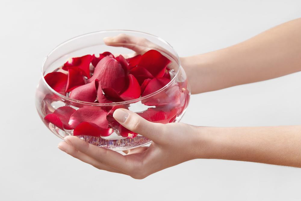 NEUTRAČIŠITE MIRISE ETERIČNIM ULJEM